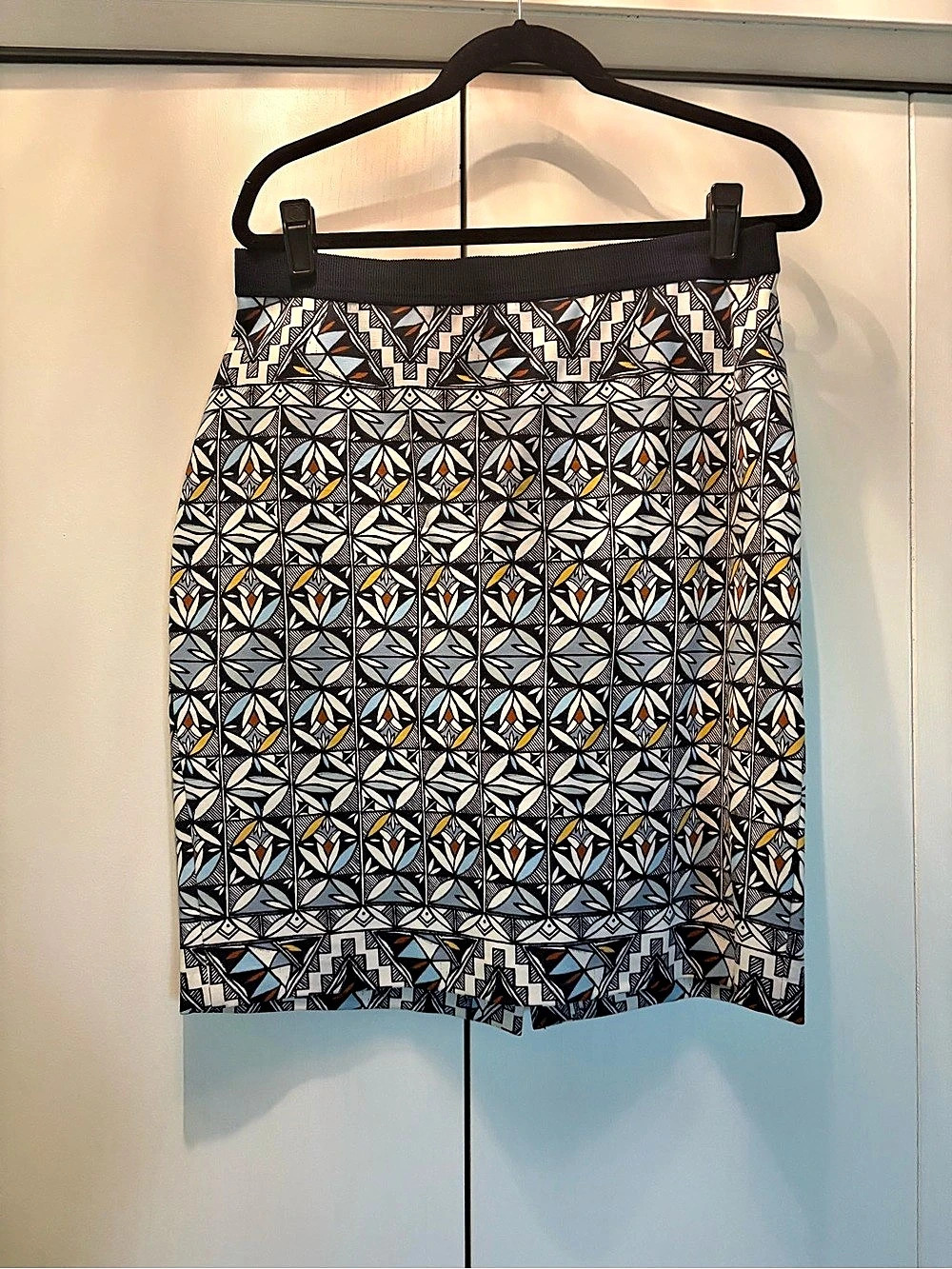 Tory Burch Geometric Skirt in Navy & White Size XL
